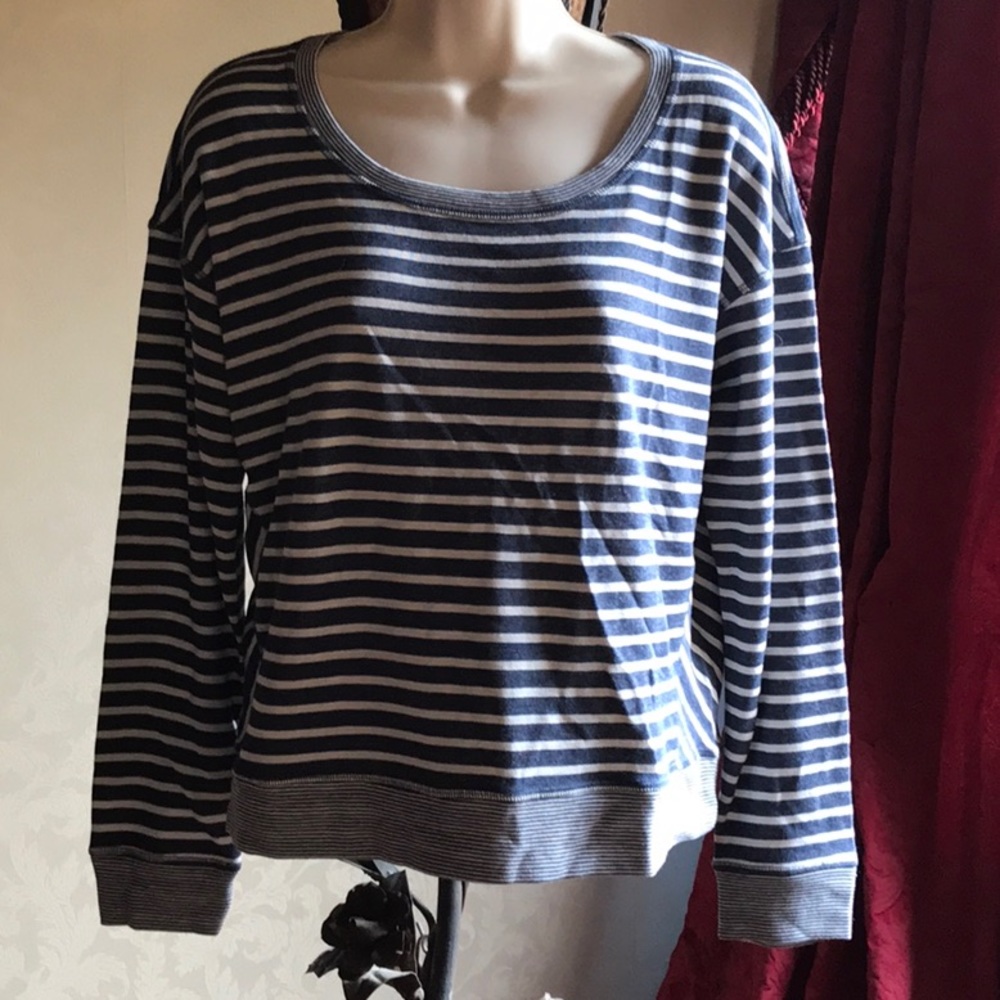 Splendid Sweet Top w/ double Faced Cuffs, Neckline & Cuffs